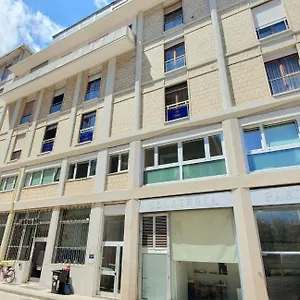 central-house.lecce-hotels.com/