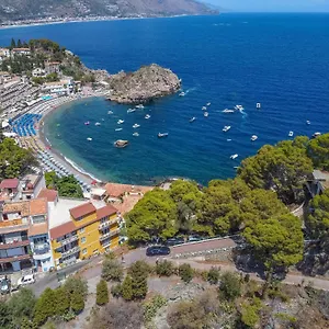 suite-adalgisa.taorminaitalyhotels.com/